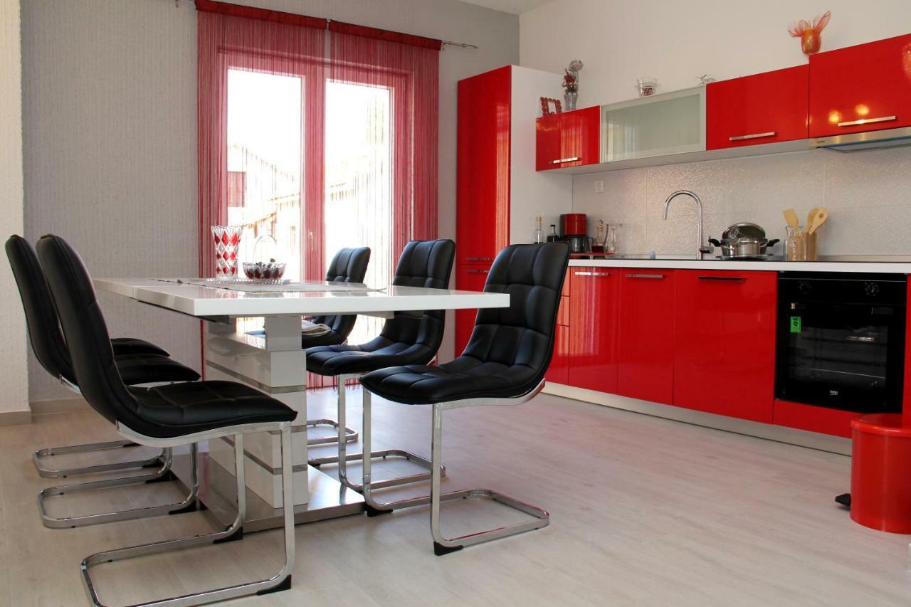 Apartmani Corleone Bilice Ngoại thất bức ảnh